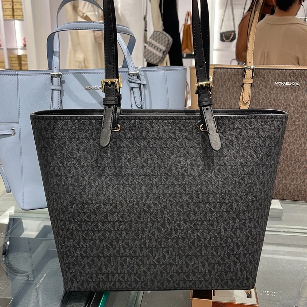 MICHAEL KORS JET SET TRAVEL MEDIUM DOUBLE POCKET TOTE 
BLACK SIGNATURE
NWT - Picture 4 of 16